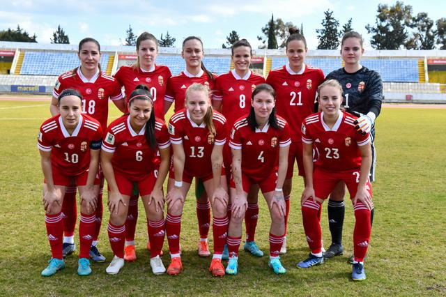 Image of Pongrácz a kapuban