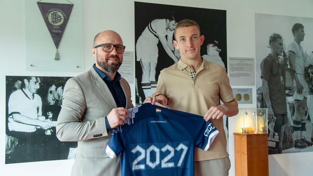 Image of Hosszabbítottunk Favorovval