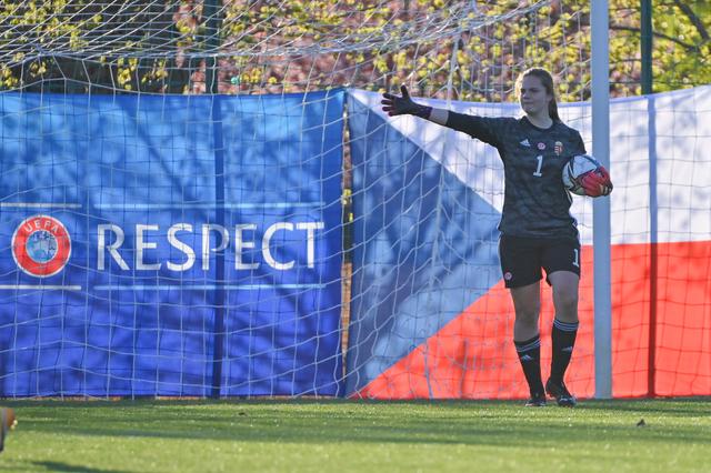 Image of Két játékosunk a női válogatottban