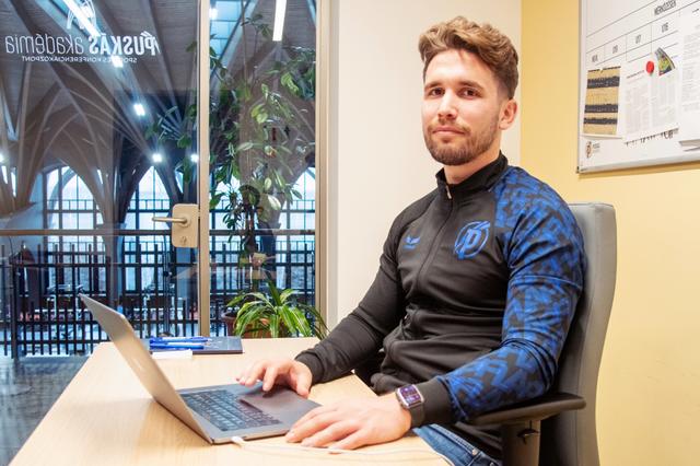 Image of Öregdiákjaink