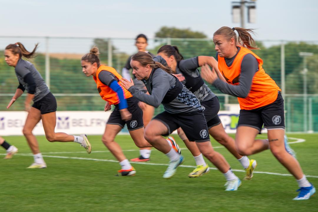 Image of Simple Női Kupa: Irány a legjobb nyolc!