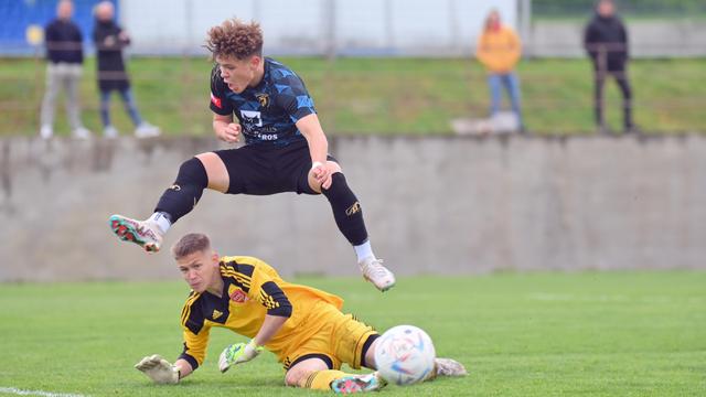 Image of Piros-fehér hétközi fordulók