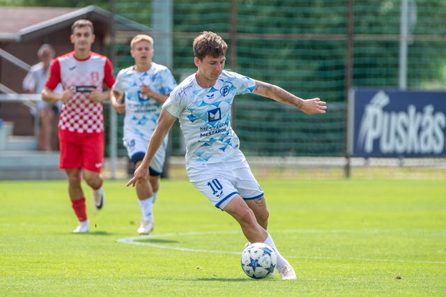 Image of Alaposan belekezdett a Puskás apraja-nagyja