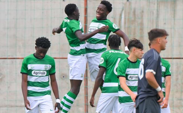 Image of Parádézó portugálok