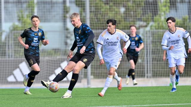 Image of Végül fölénk kerekedett a spanyol futballóriás